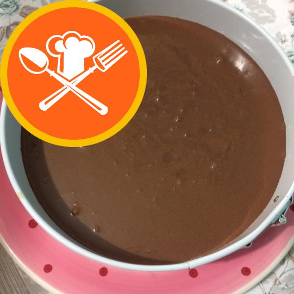 Λαχταριστό κέικ μους μαύρης σοκολάτας